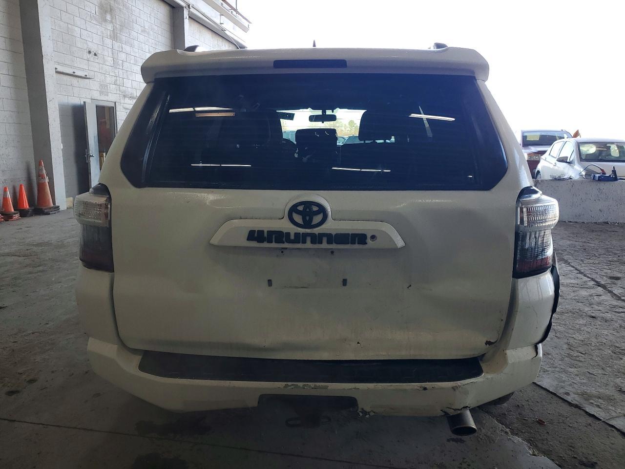 2014 TOYOTA 4Runner