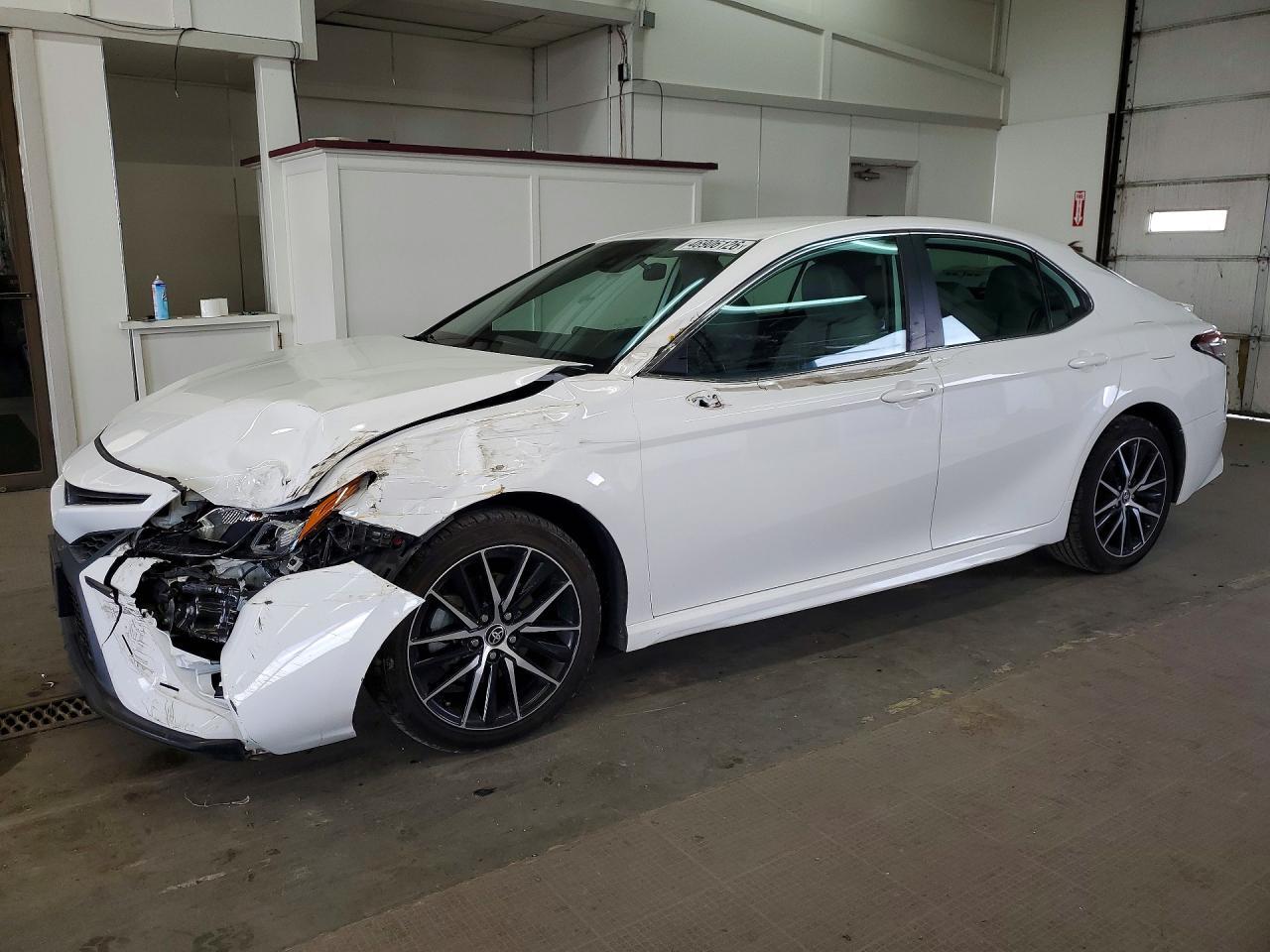 2023 TOYOTA CAMRY
