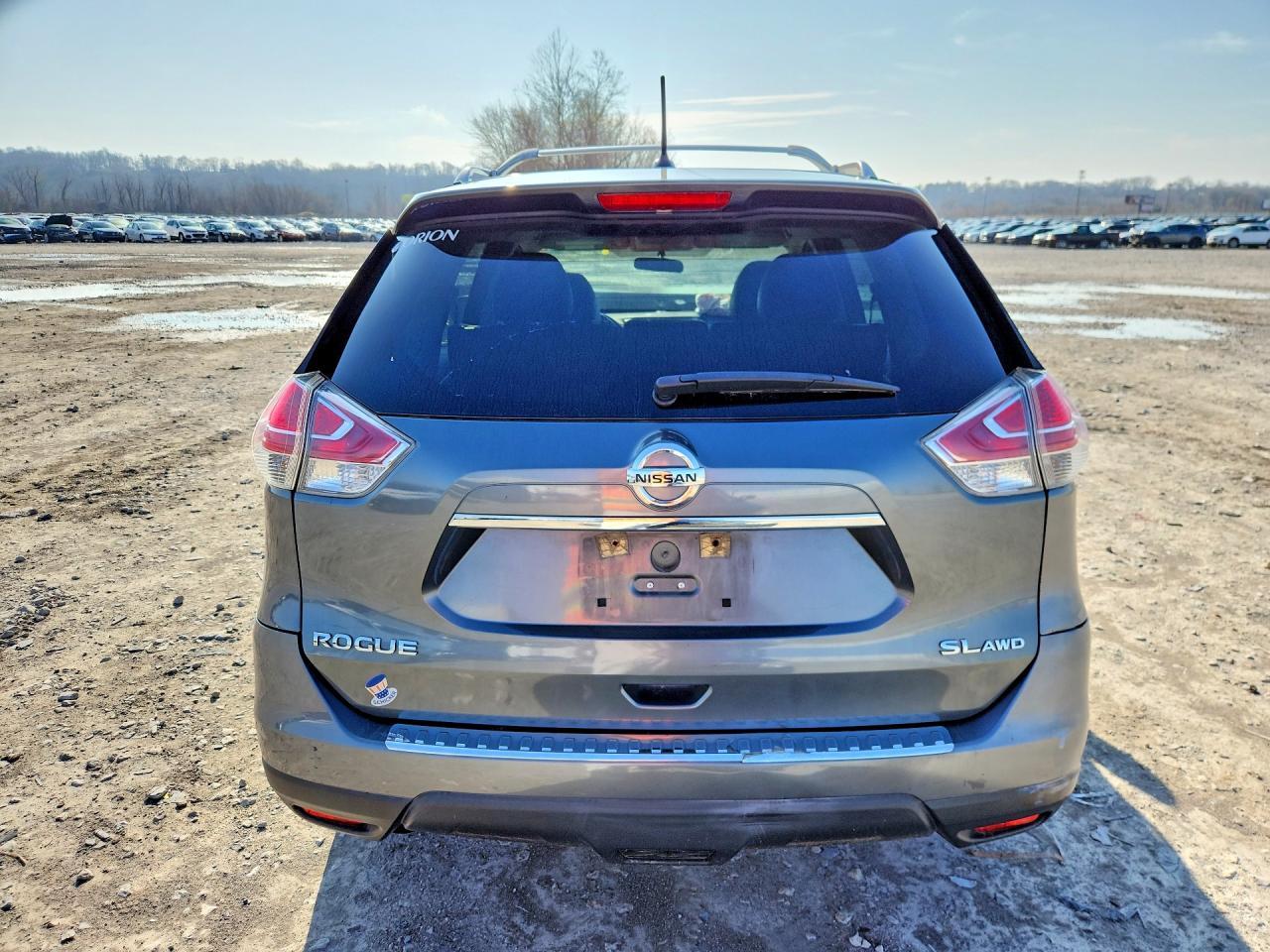 2015 NISSAN ROGUE