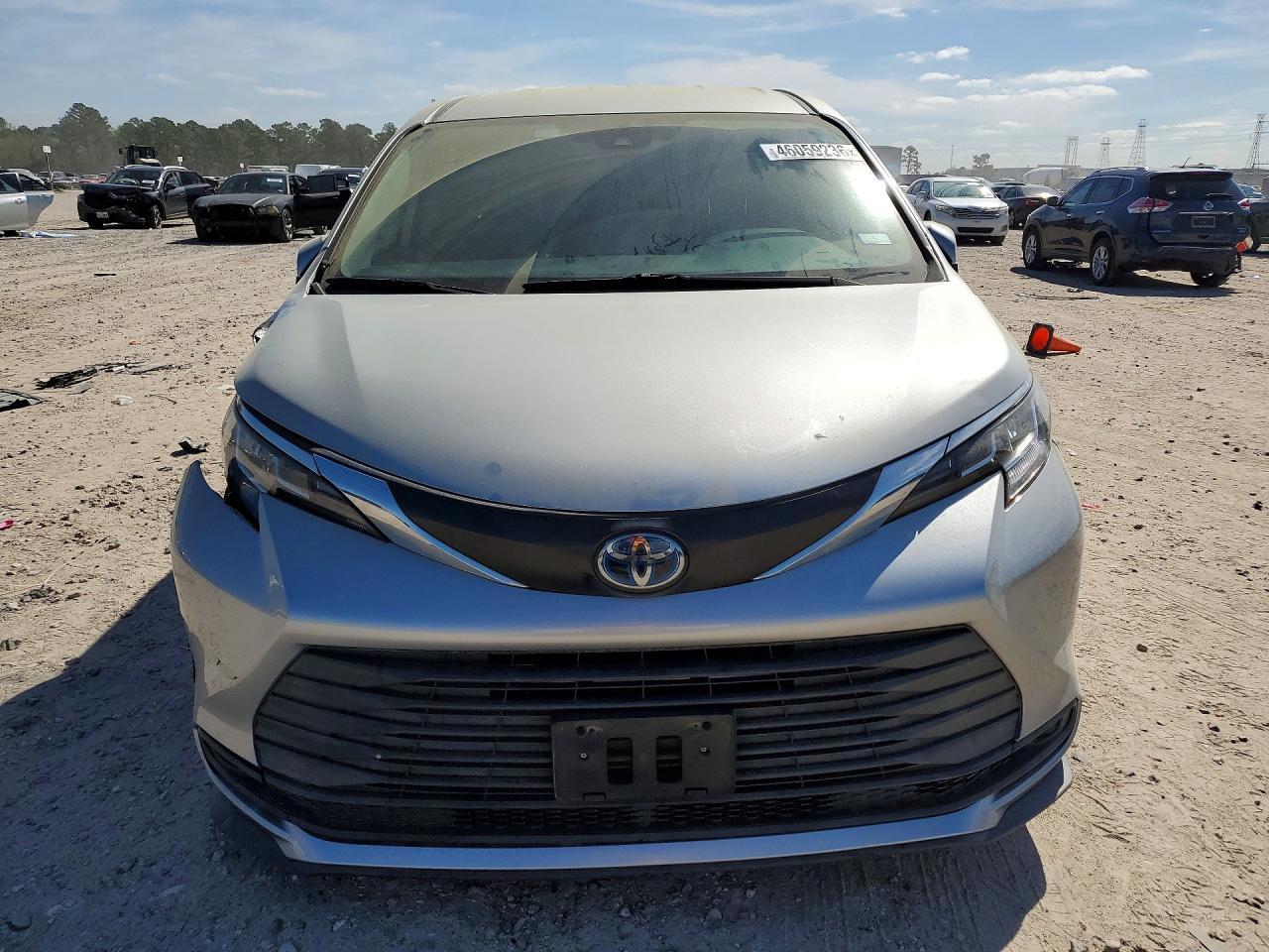 2022 TOYOTA SIENNA