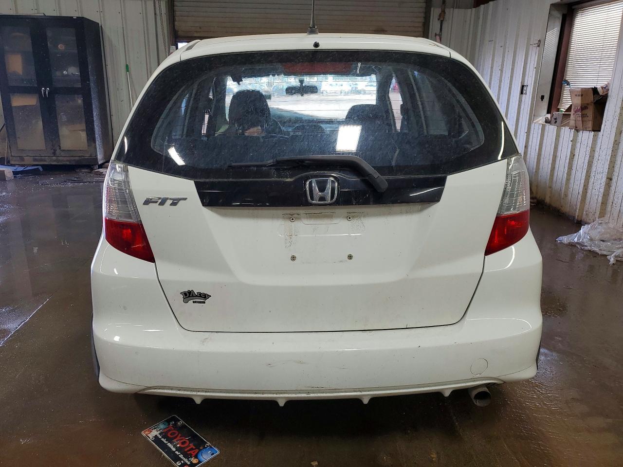 2011 HONDA FIT