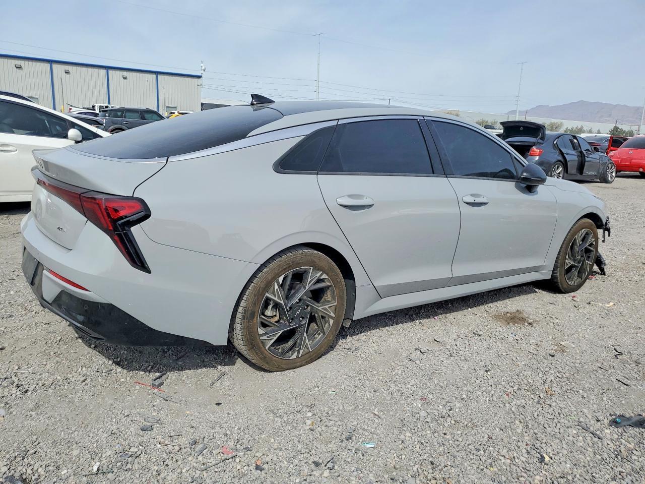 2025 KIA K5