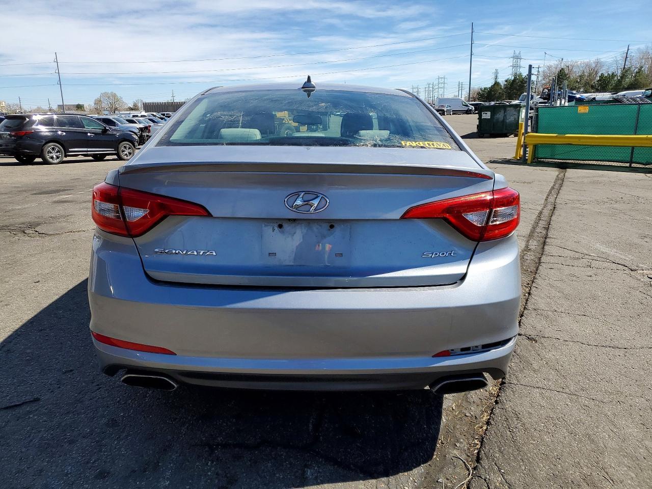 2016 HYUNDAI SONATA