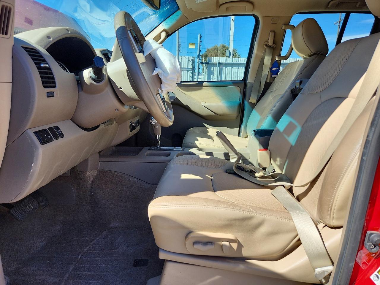 2012 NISSAN Frontier