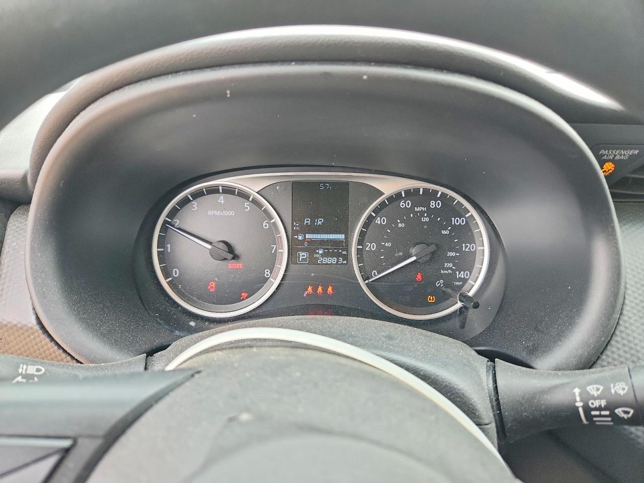 2024 NISSAN KICKS
