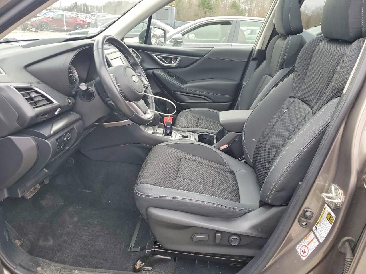 2019 SUBARU FORESTER