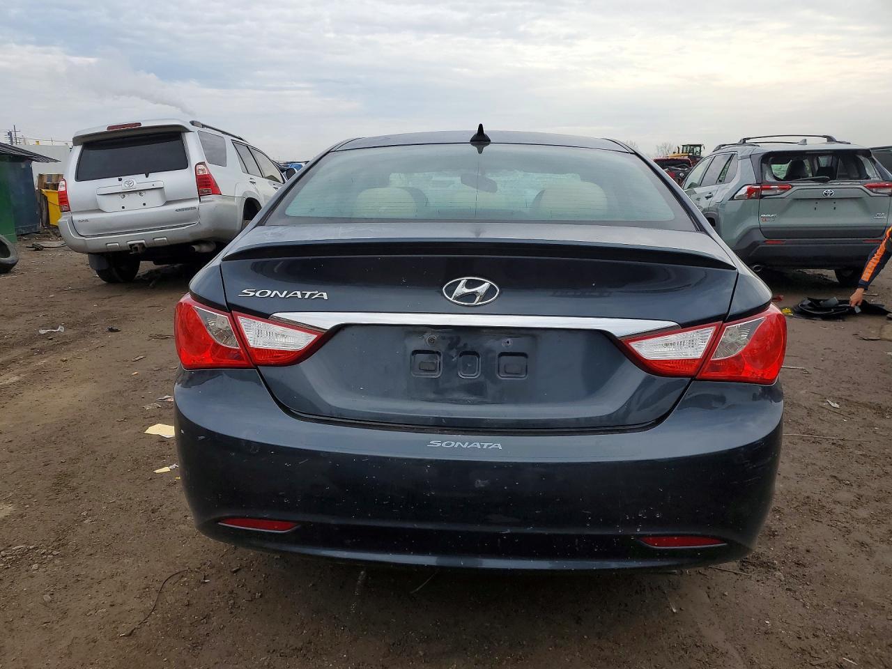 2013 HYUNDAI SONATA