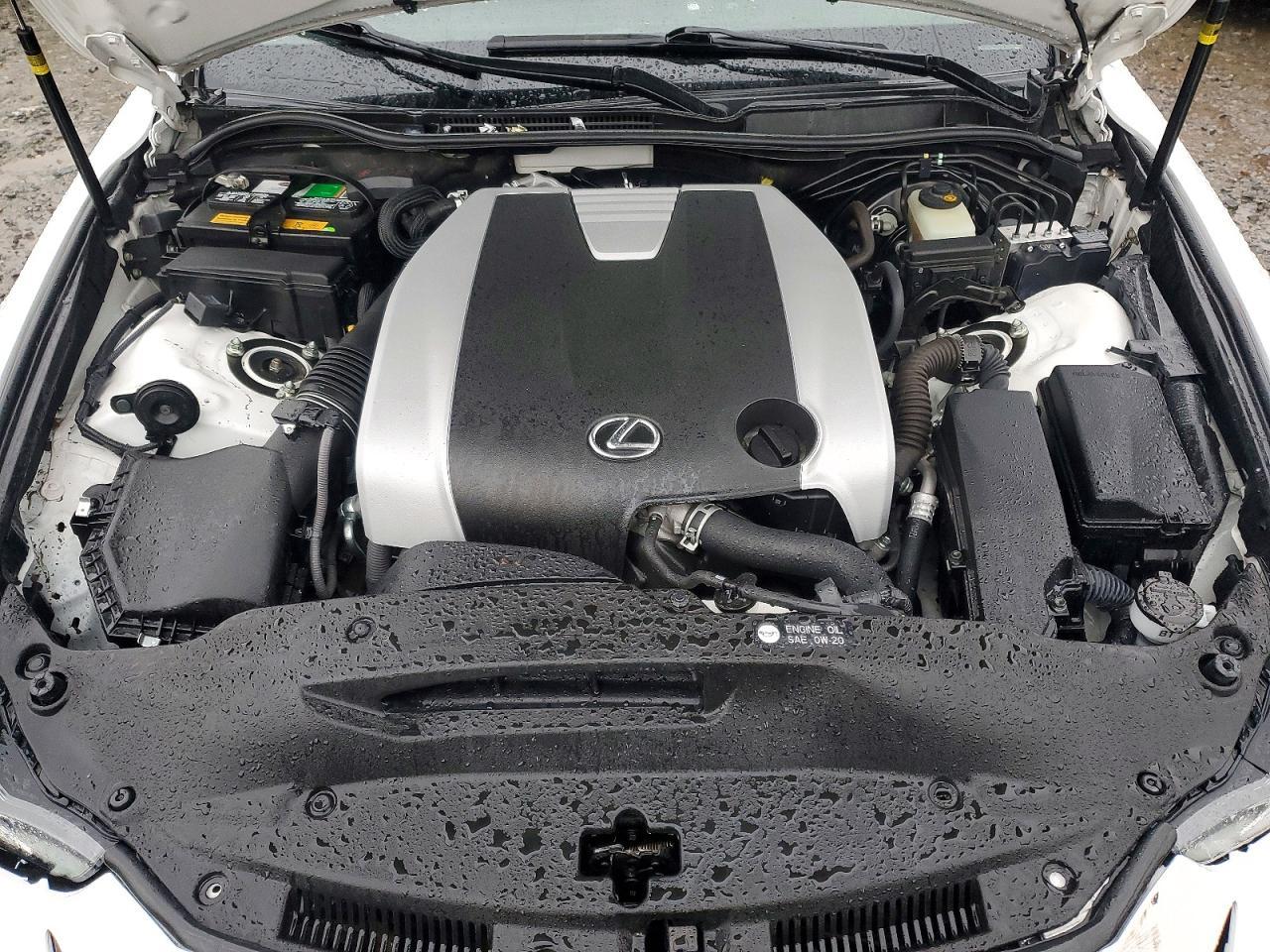 2017 LEXUS IS 300