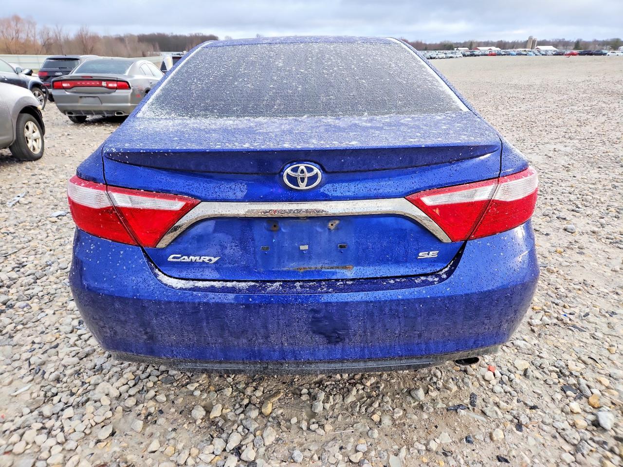2016 TOYOTA CAMRY
