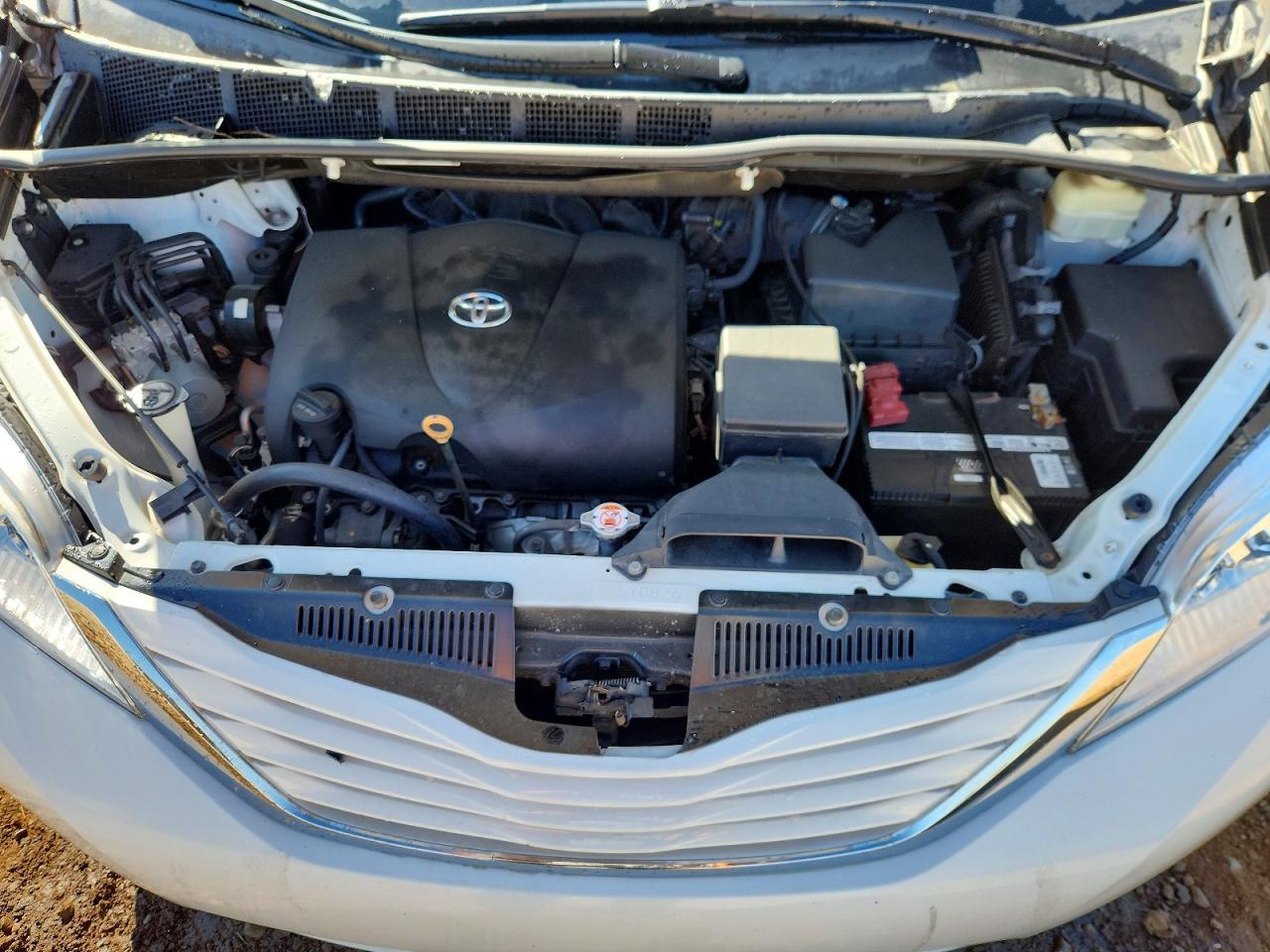 2017 TOYOTA SIENNA
