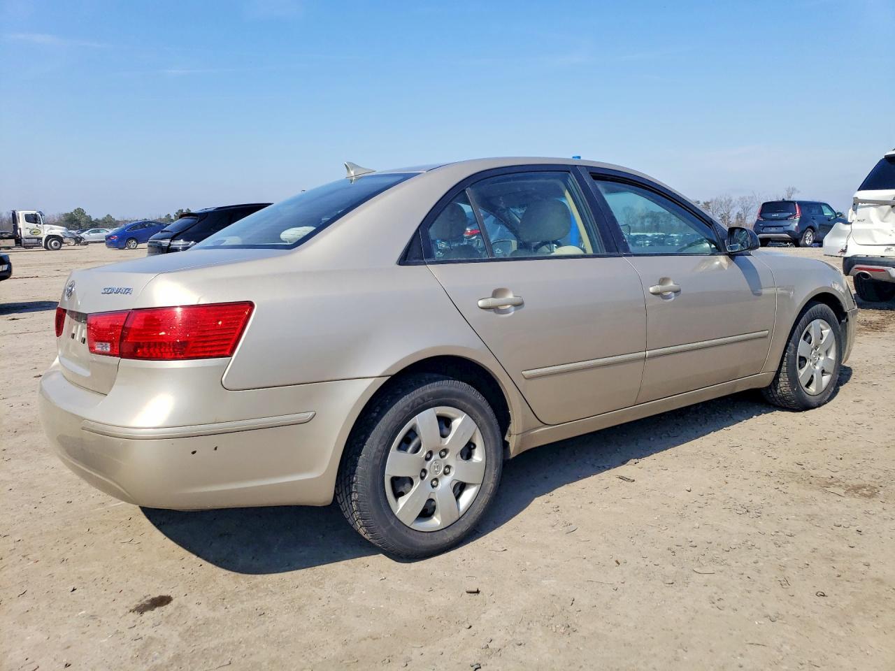 2010 HYUNDAI SONATA