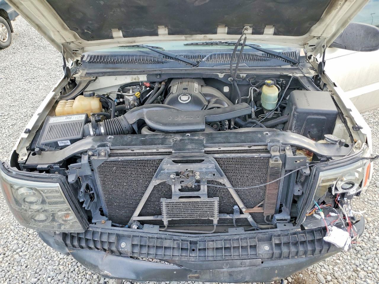 2002 CADILLAC ESCALADE