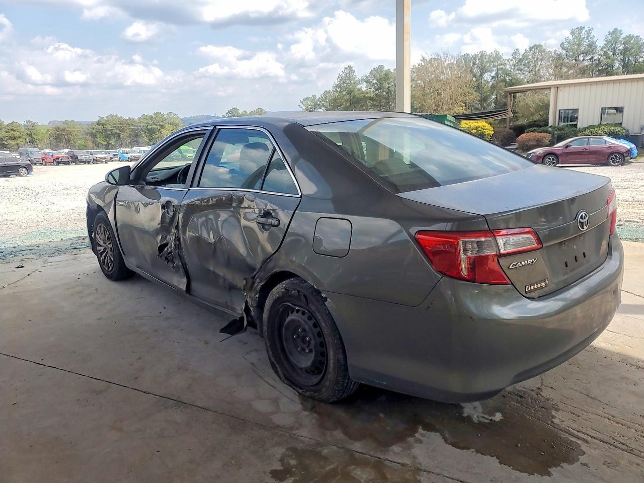 2012 TOYOTA CAMRY