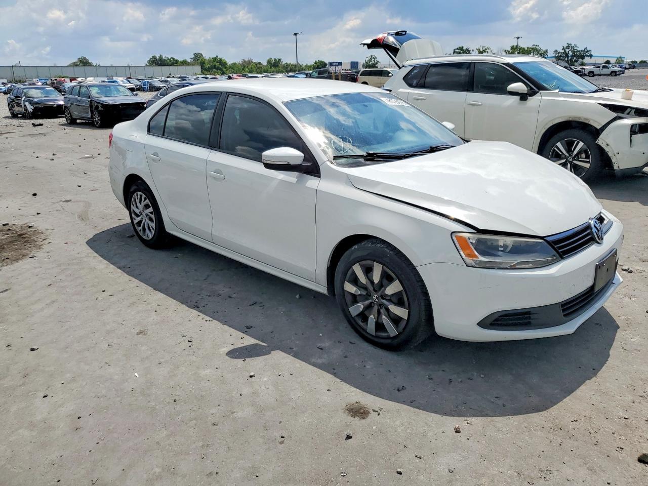 2014 VOLKSWAGEN JETTA