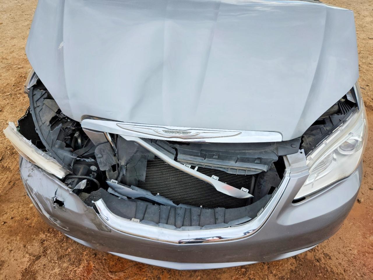 2013 CHRYSLER 200