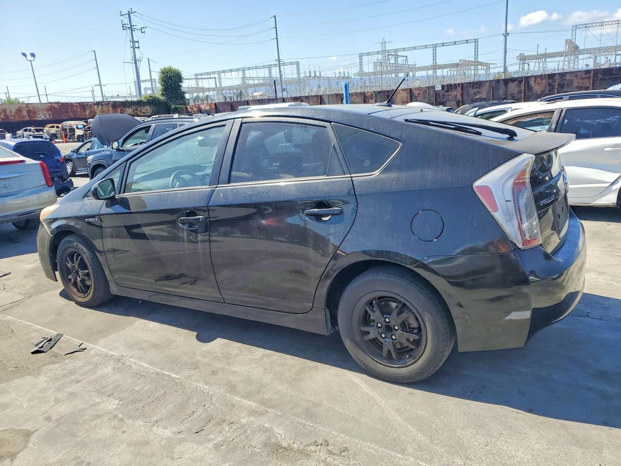 2014 TOYOTA PRIUS