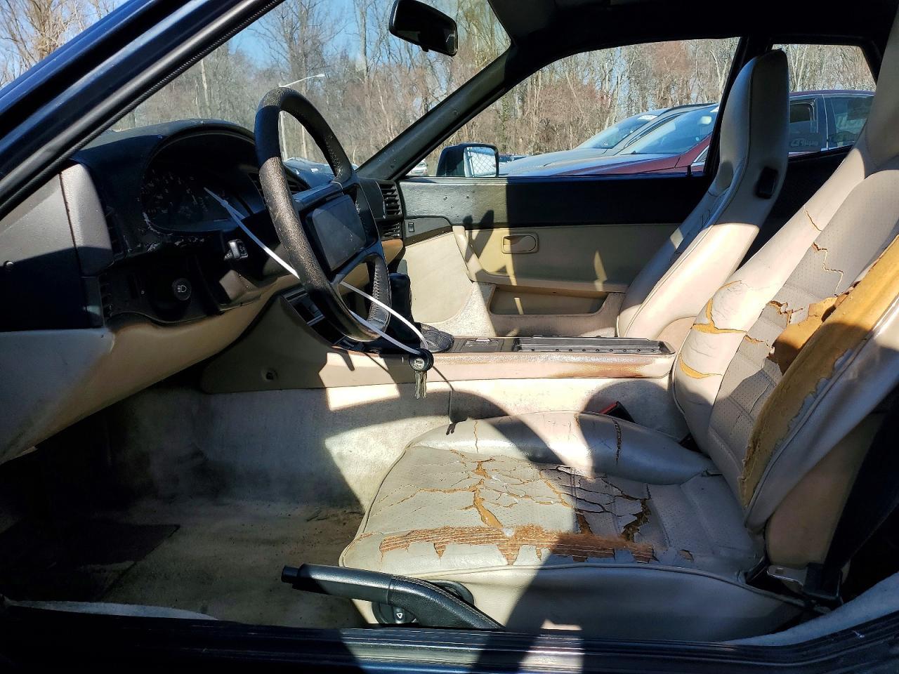 1985 PORSCHE 944