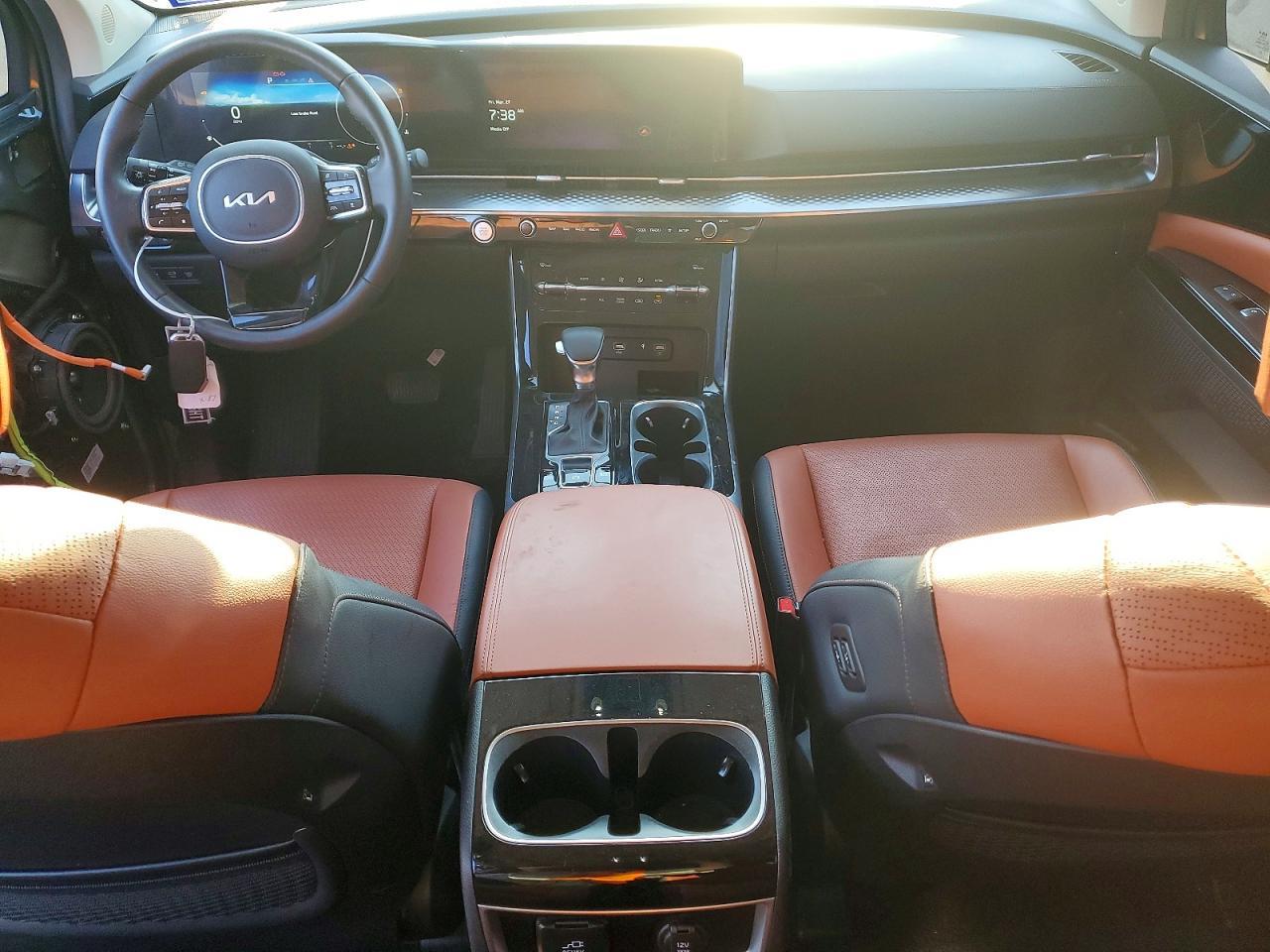 2023 KIA Carnival