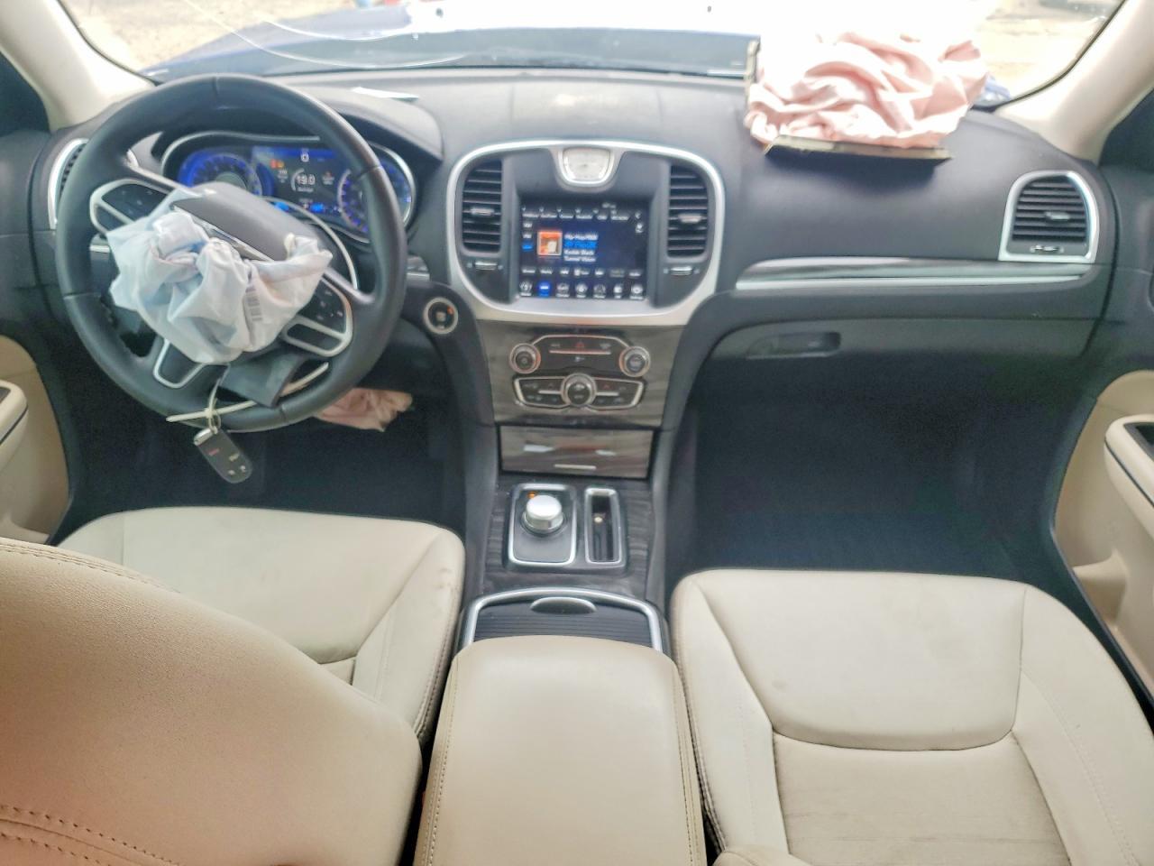 2018 CHRYSLER 300