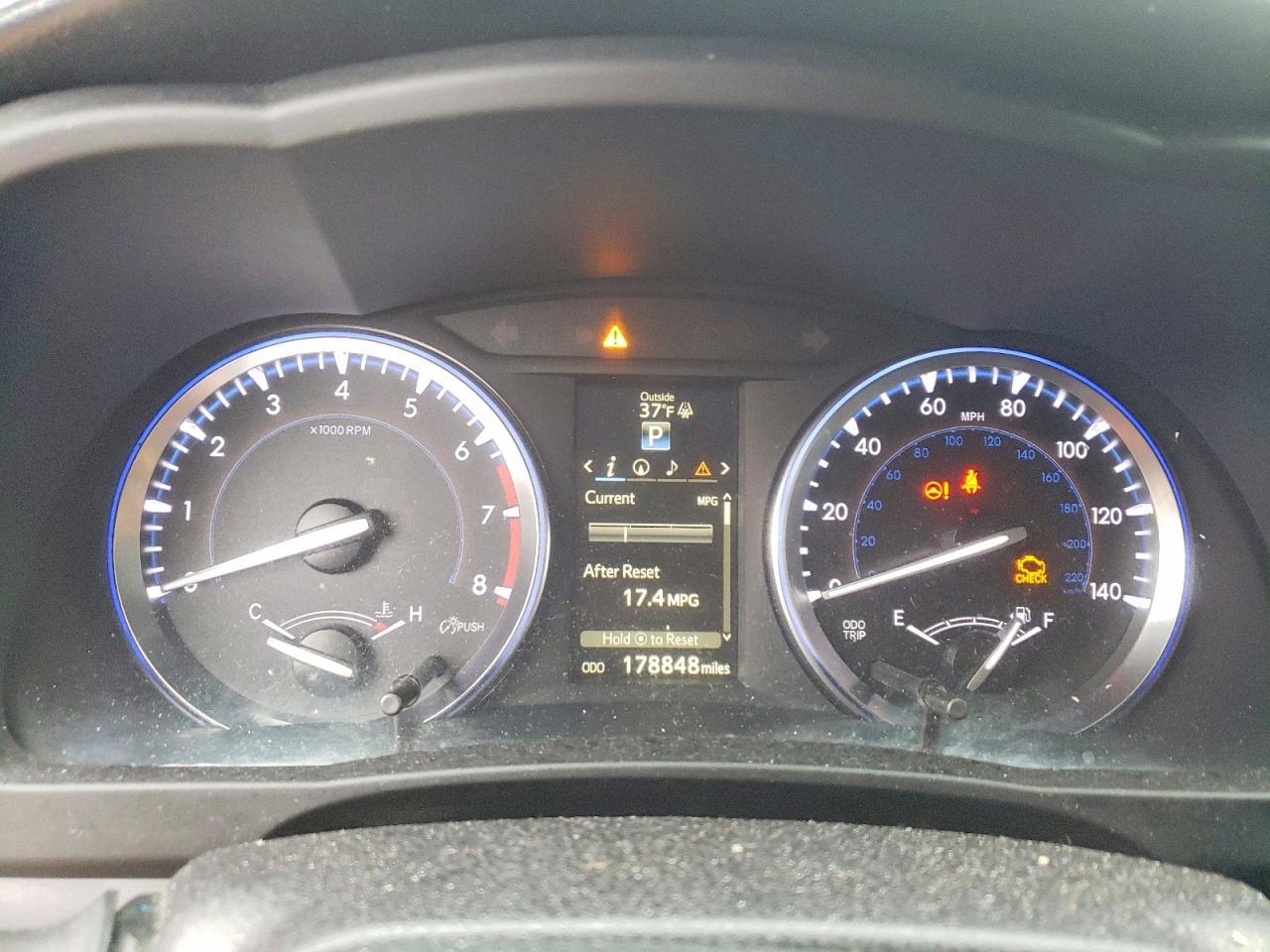 2016 TOYOTA HIGHLANDER