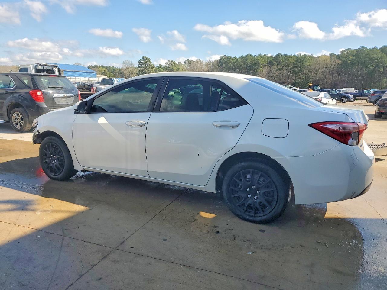 2018 TOYOTA COROLLA