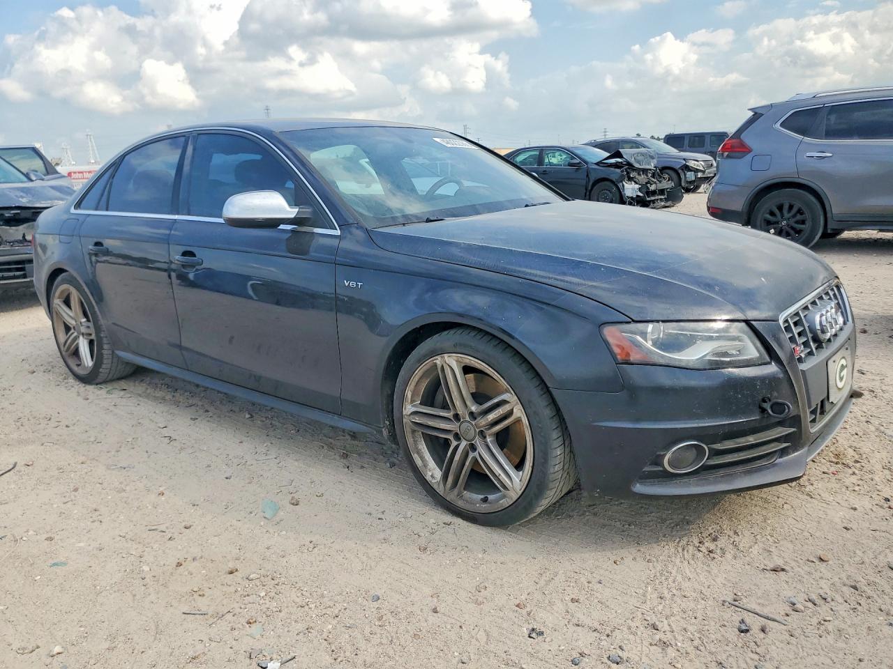 2011 AUDI S4