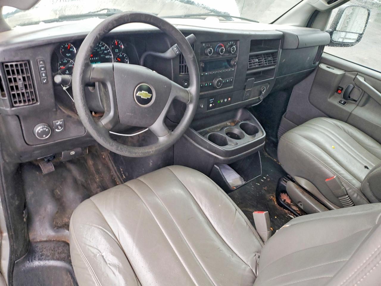 2017 CHEVROLET EXPRESS 2500