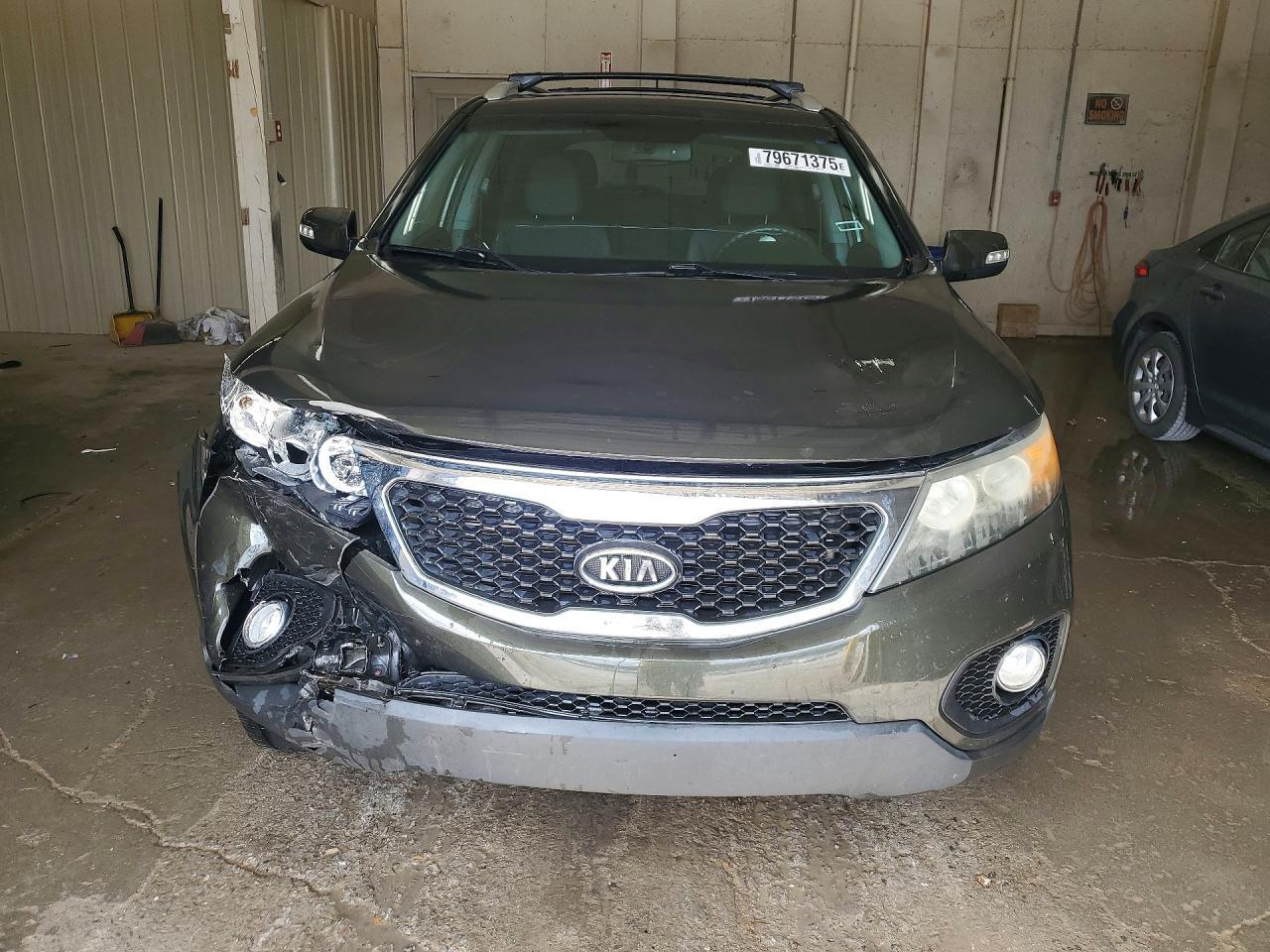 2011 KIA SORENTO