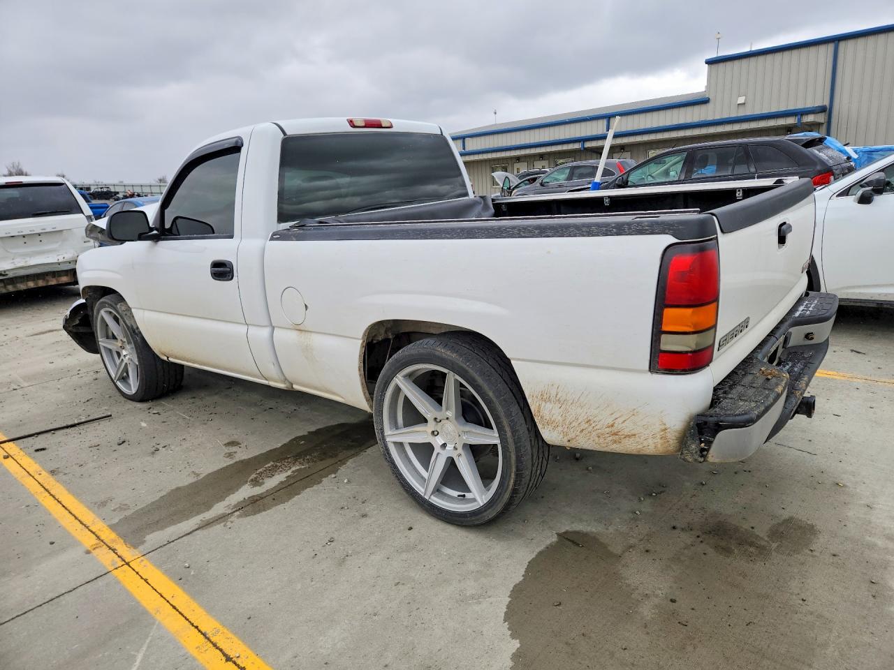 2004 GMC Sierra