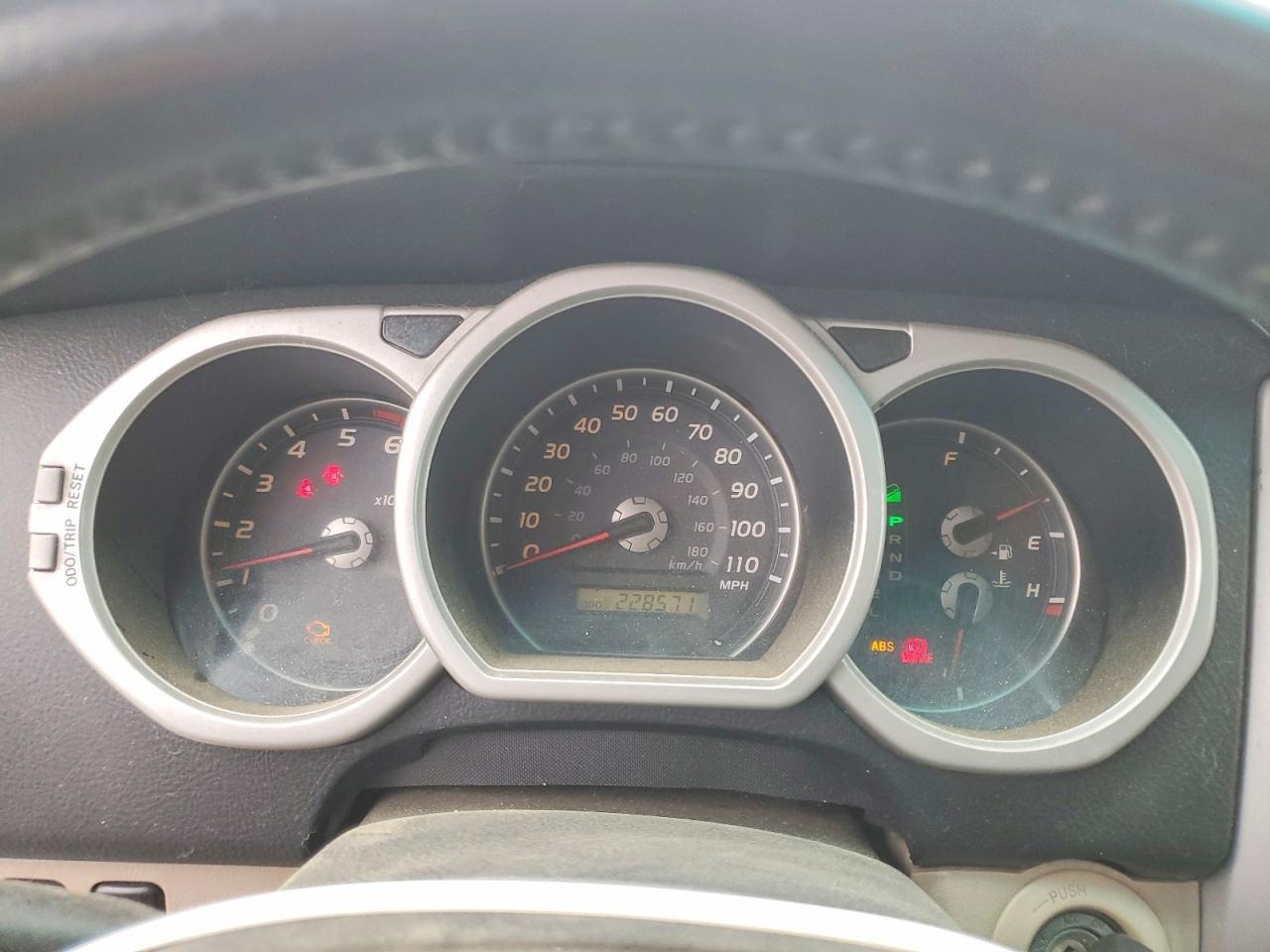 2004 TOYOTA 4Runner