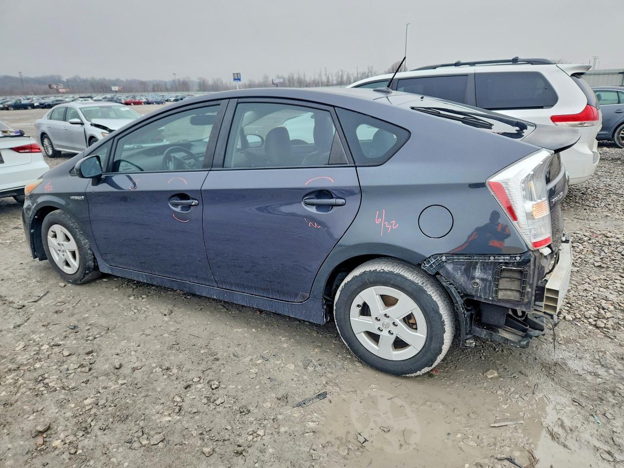 2011 TOYOTA PRIUS