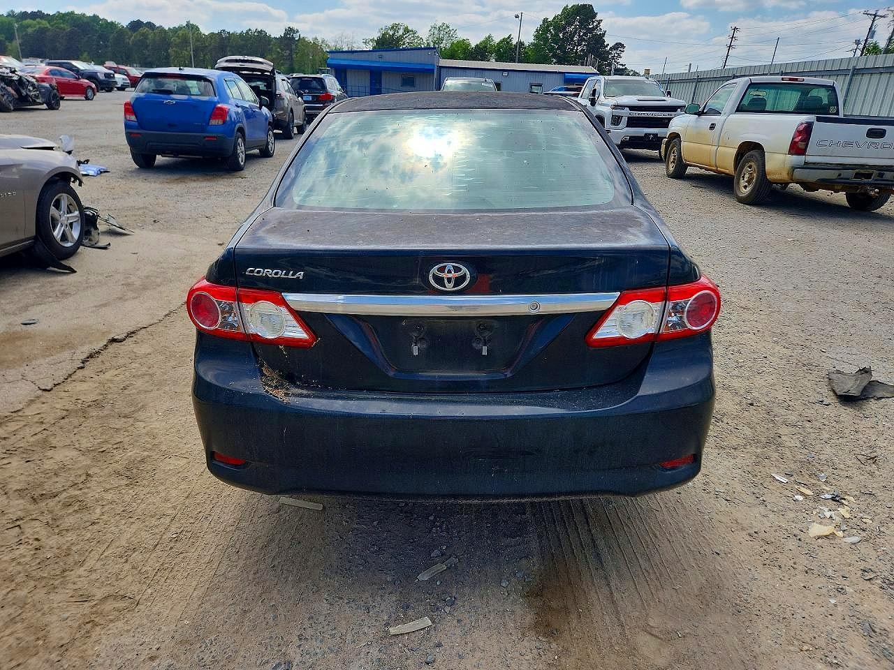 2011 TOYOTA COROLLA