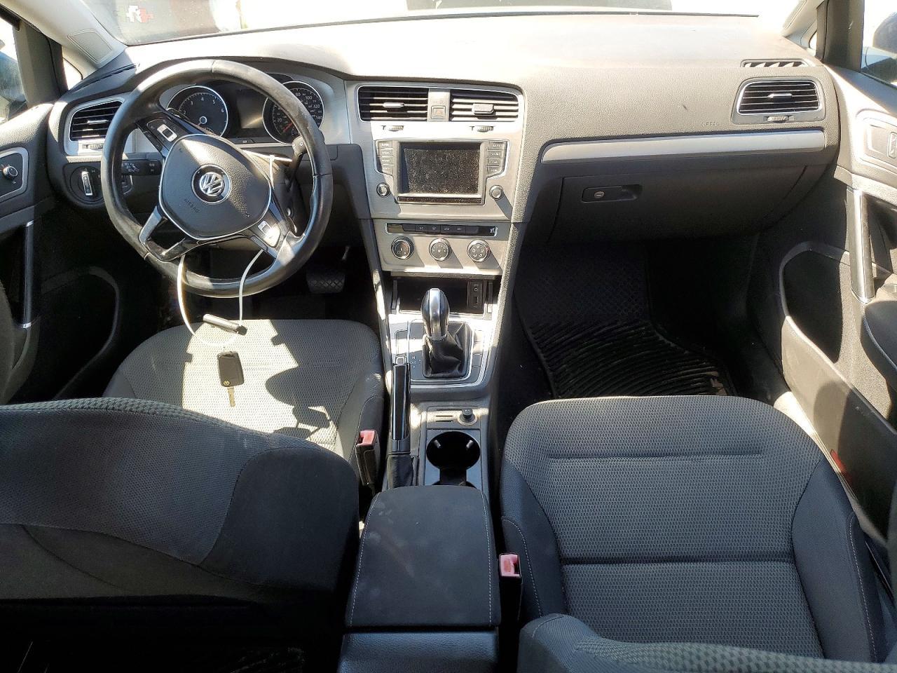 2016 VOLKSWAGEN GOLF