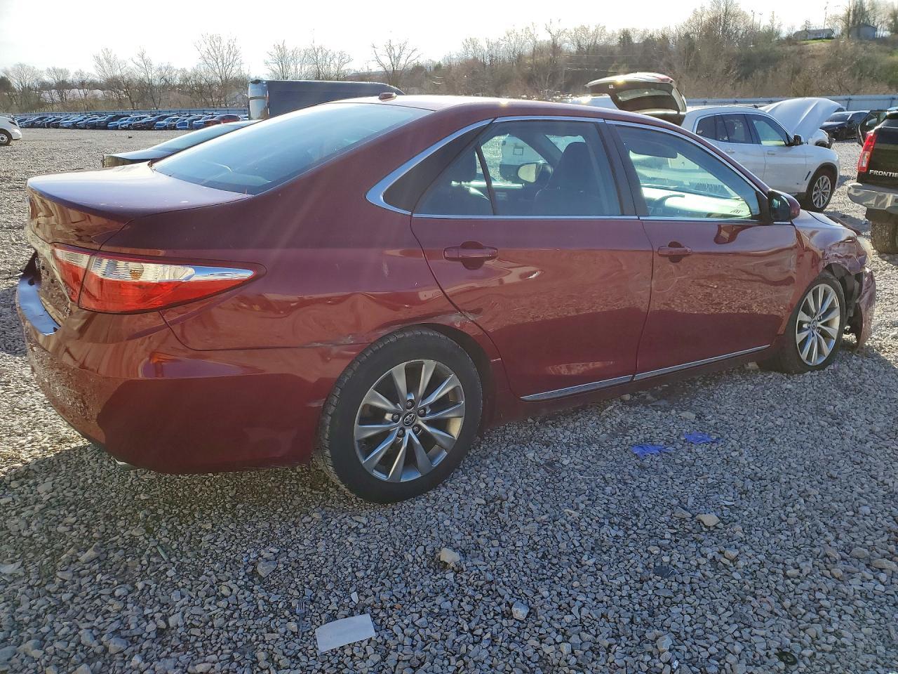 2016 TOYOTA CAMRY