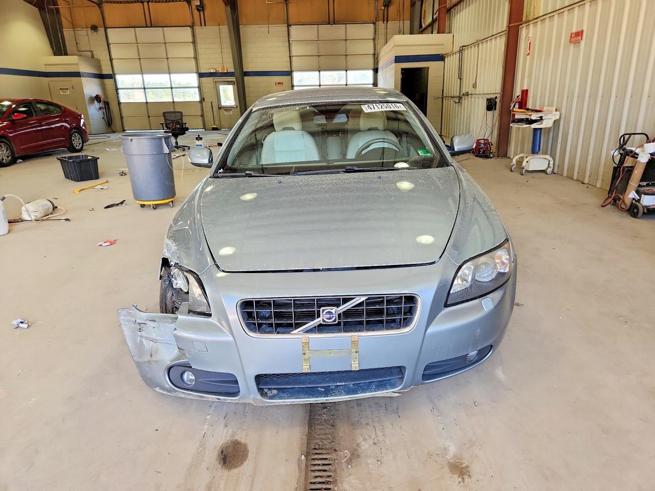 2006 VOLVO C70