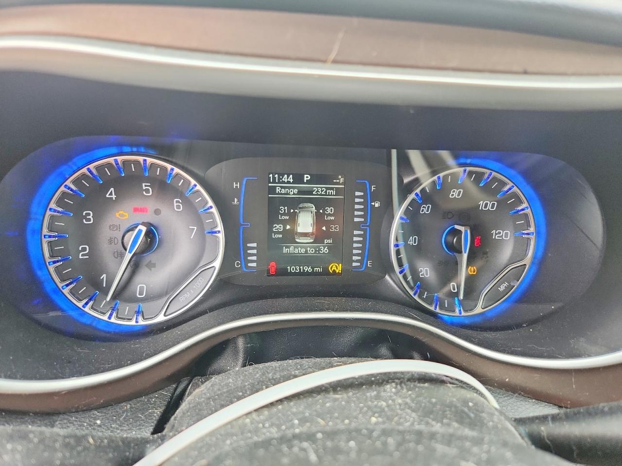 2021 CHRYSLER Voyager