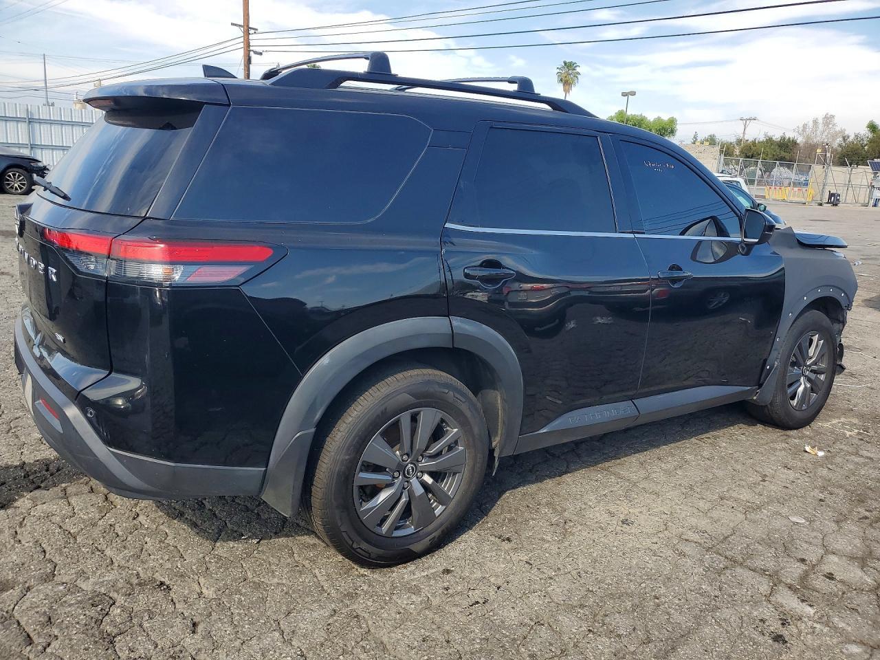 2022 NISSAN PATHFINDER