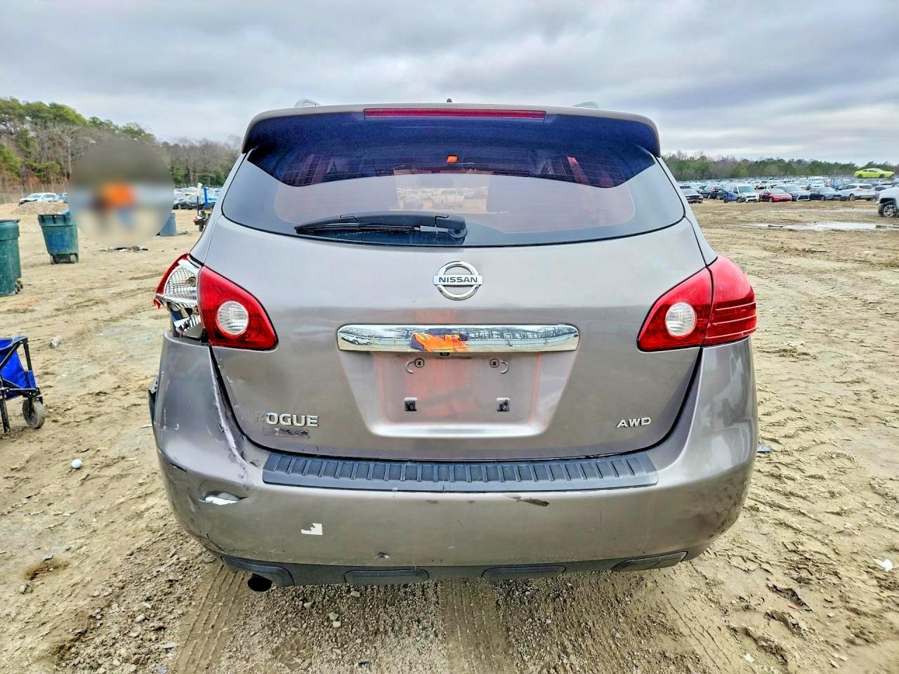 2015 NISSAN ROGUE