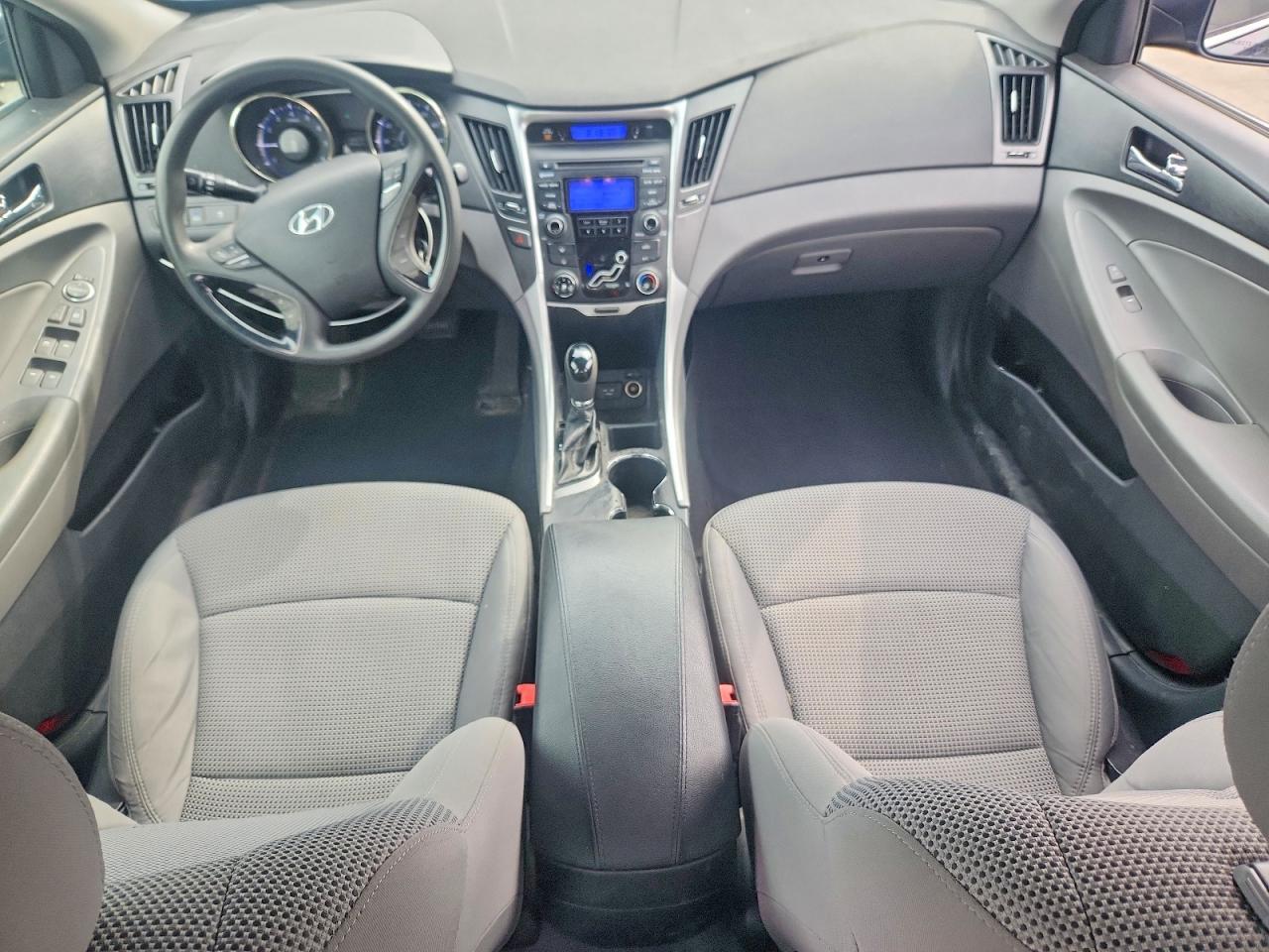 2012 HYUNDAI SONATA