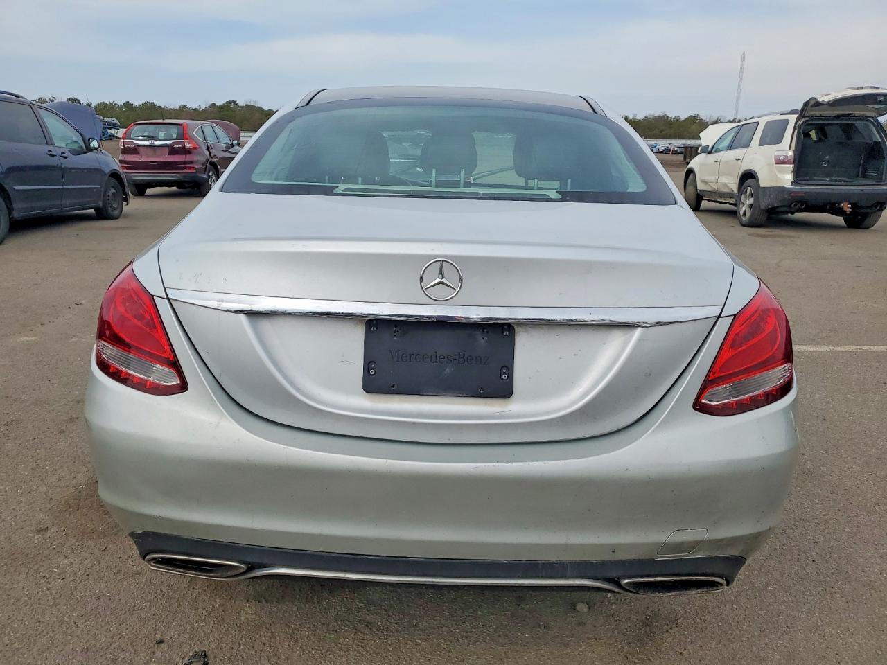2016 MERCEDES-BENZ C-CLASS