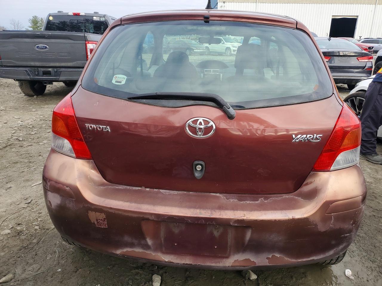2010 TOYOTA YARIS