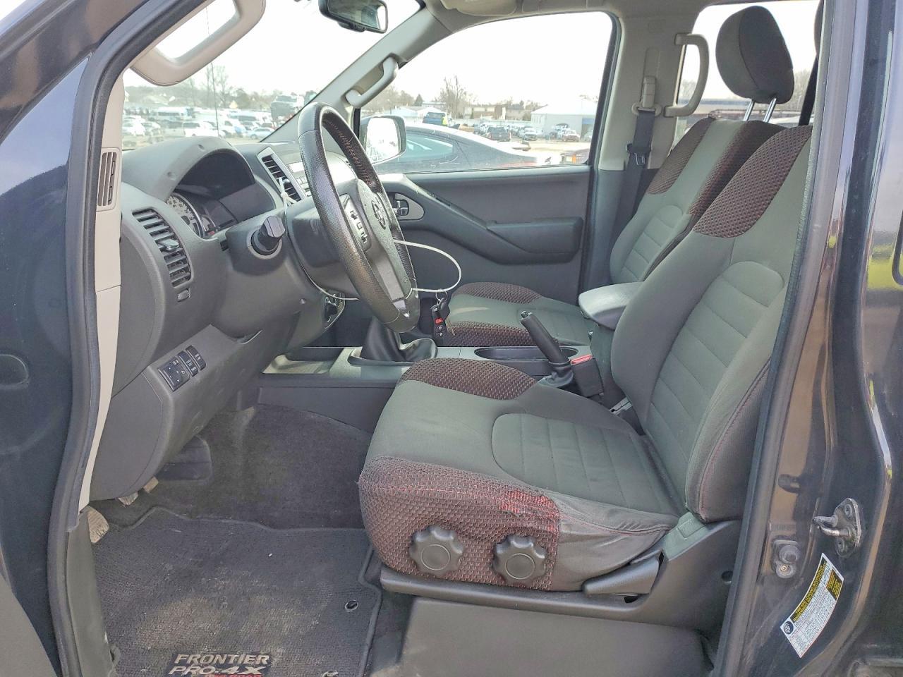 2012 NISSAN Frontier