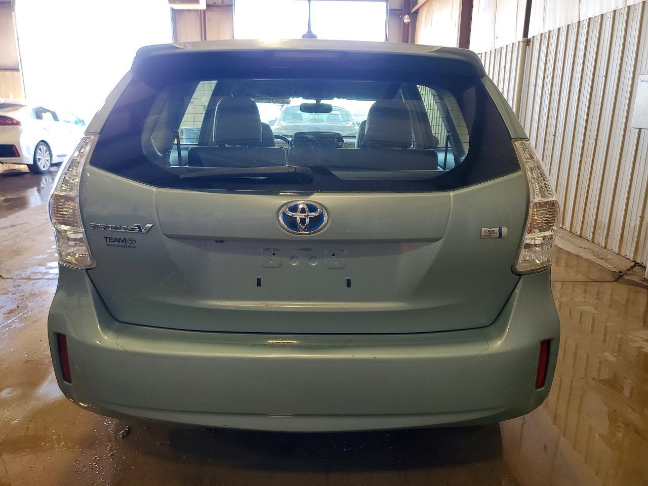 2013 TOYOTA PRIUS V