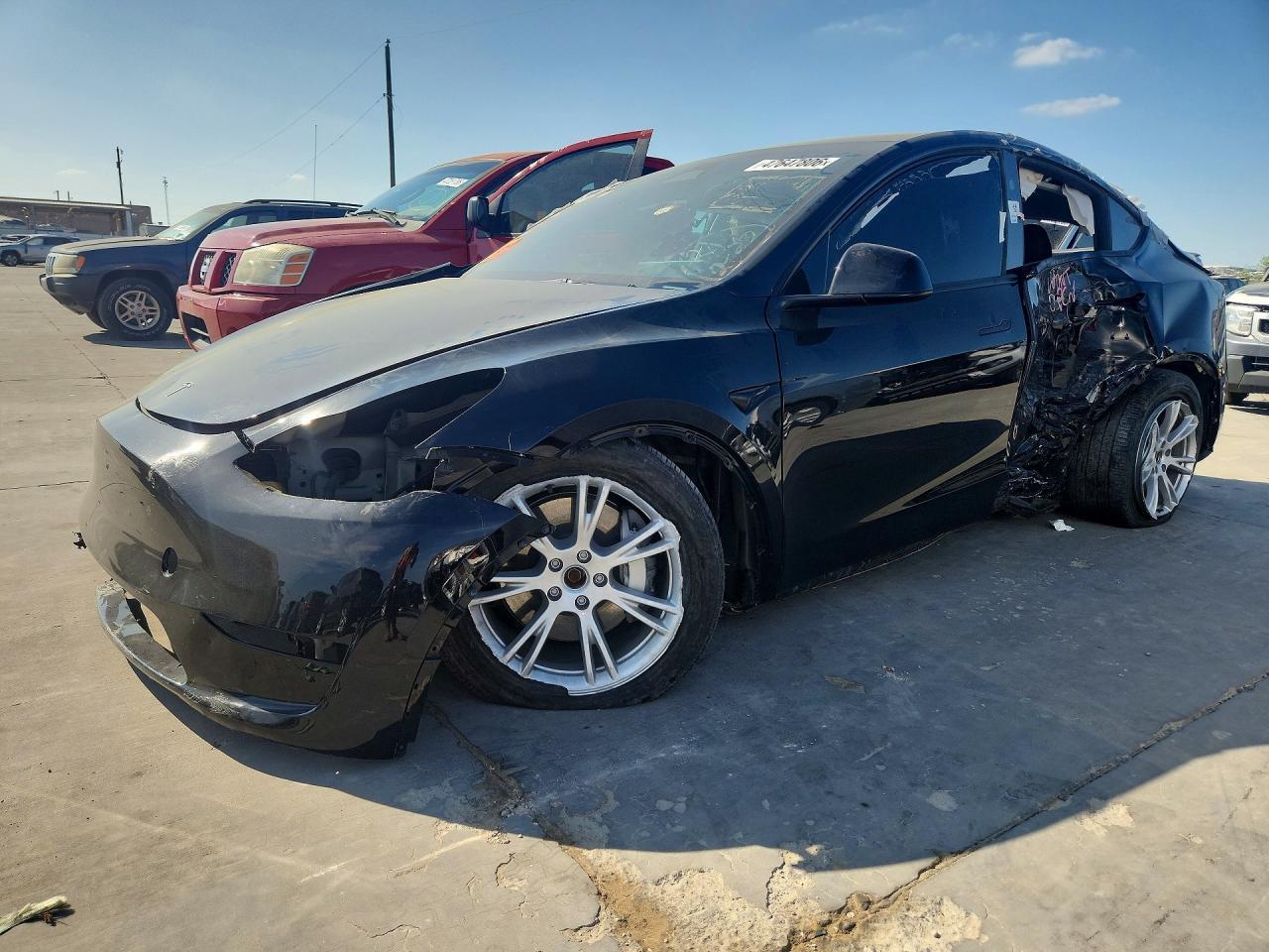 2024 TESLA MODEL Y