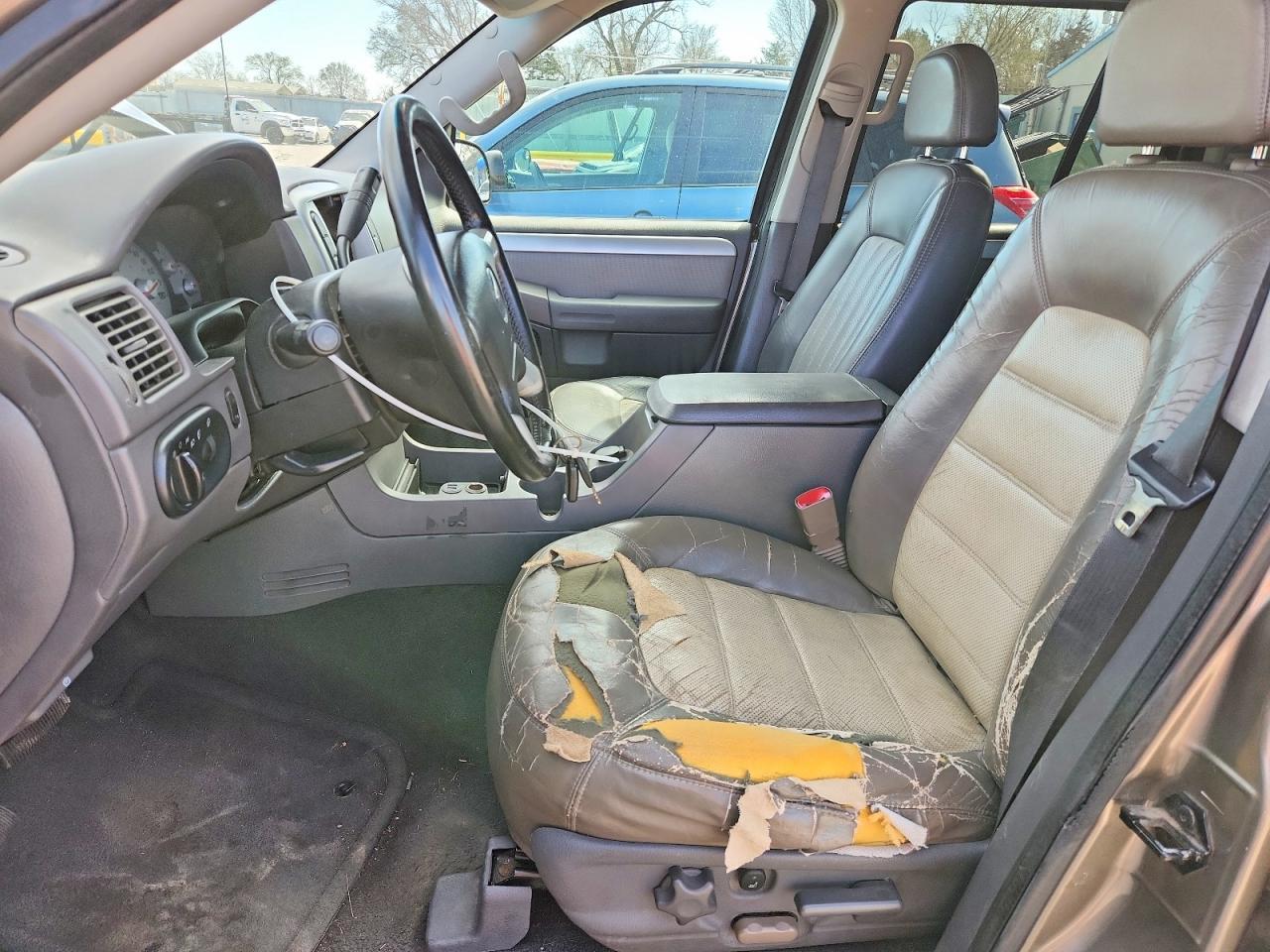 2002 MERCURY 90