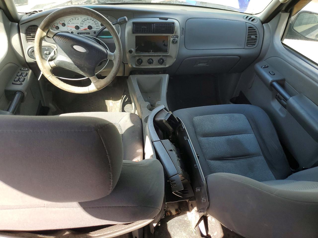 2004 FORD Explorer Sport Trac