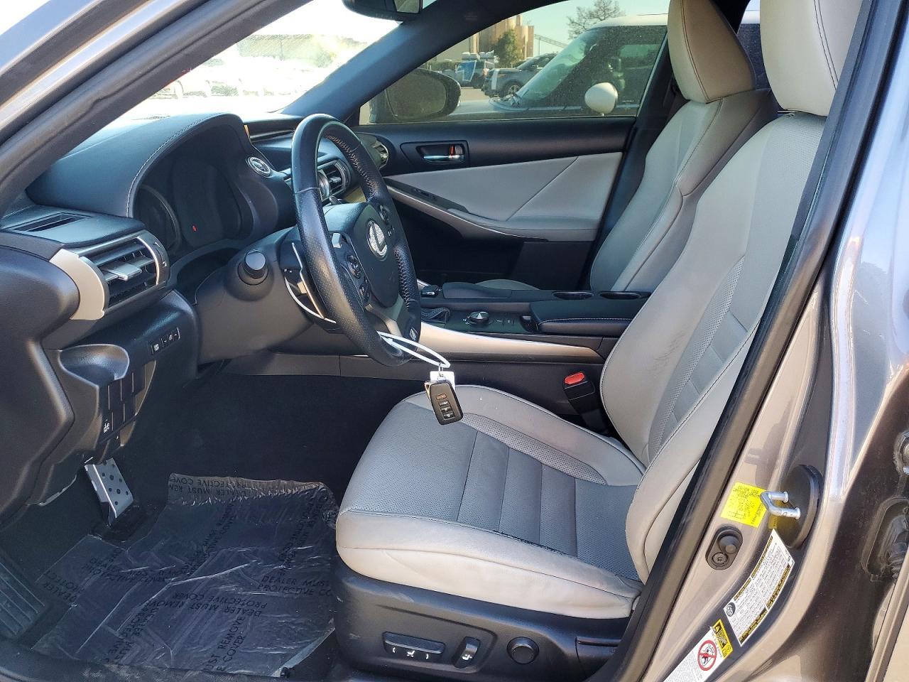 2015 LEXUS IS 250