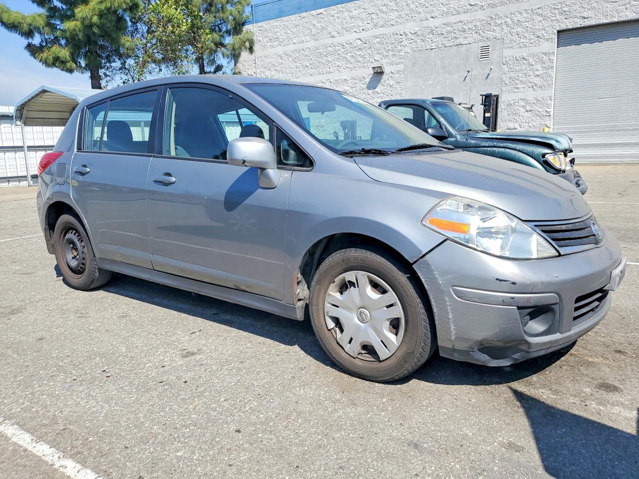 2012 NISSAN VERSA