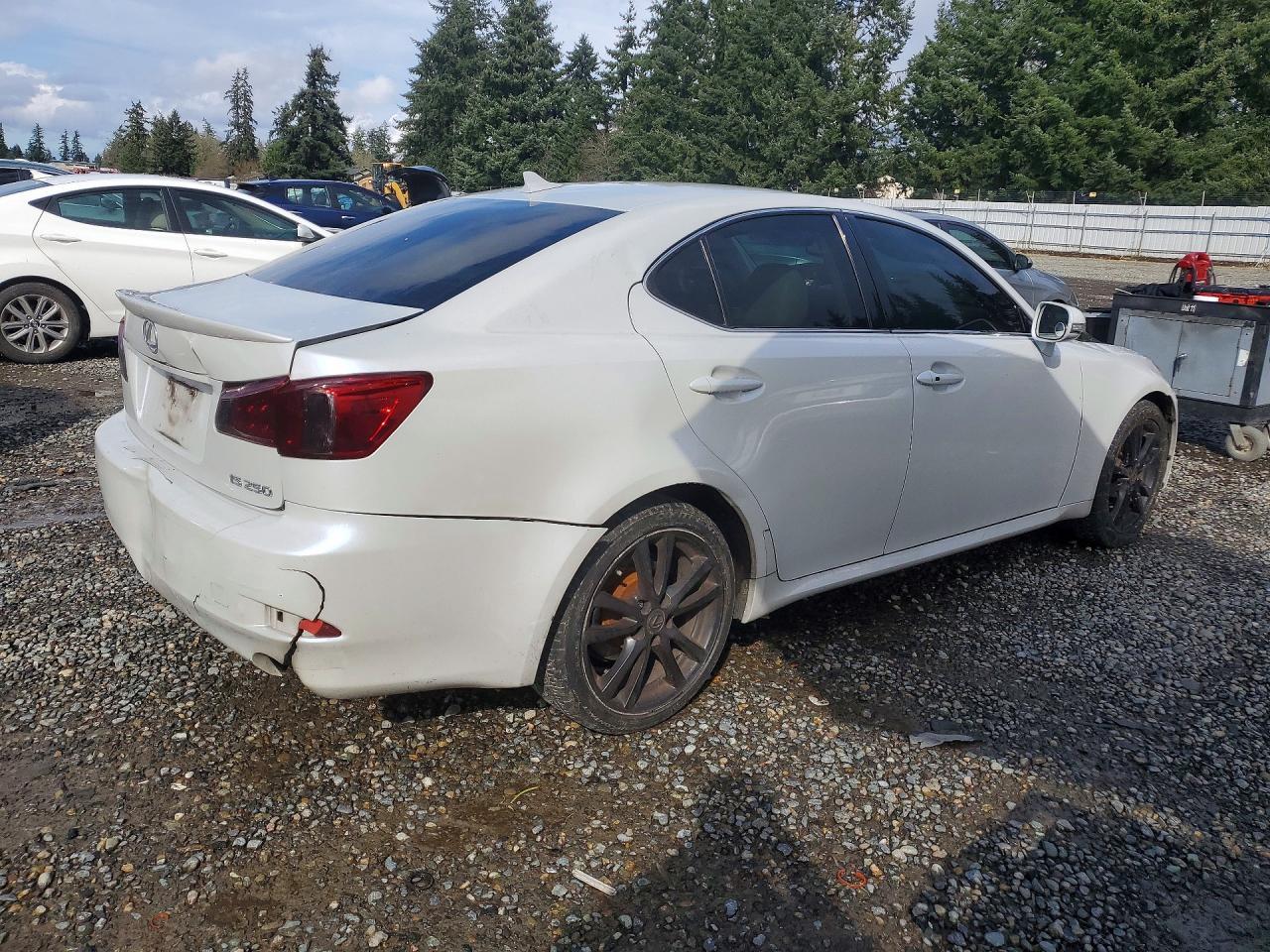 2011 LEXUS IS 250