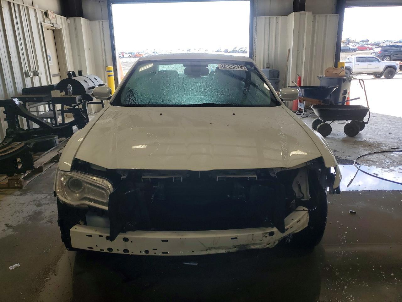2016 CHRYSLER 300